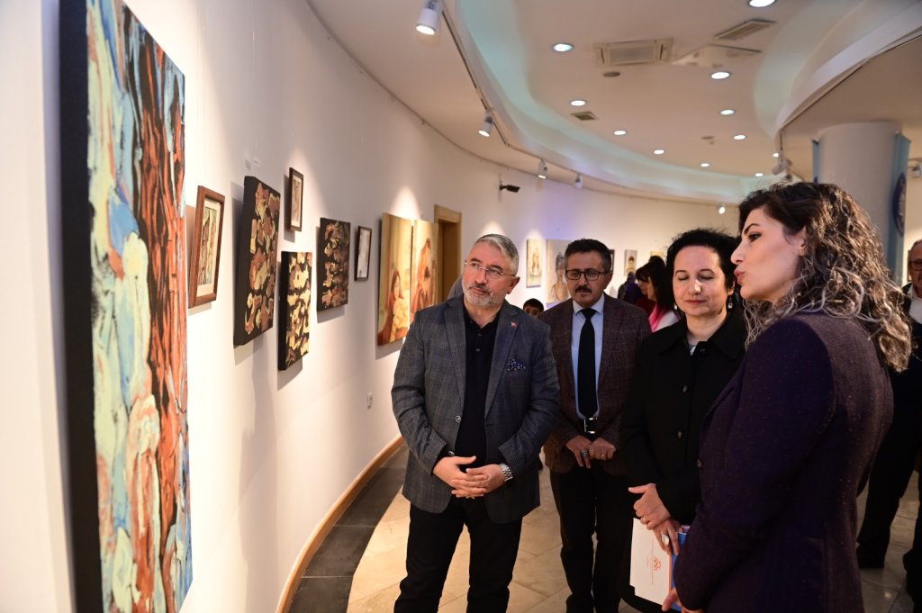 “Kavramsal Dönüşümler” Sergisi Sanatseverlerle Buluştu