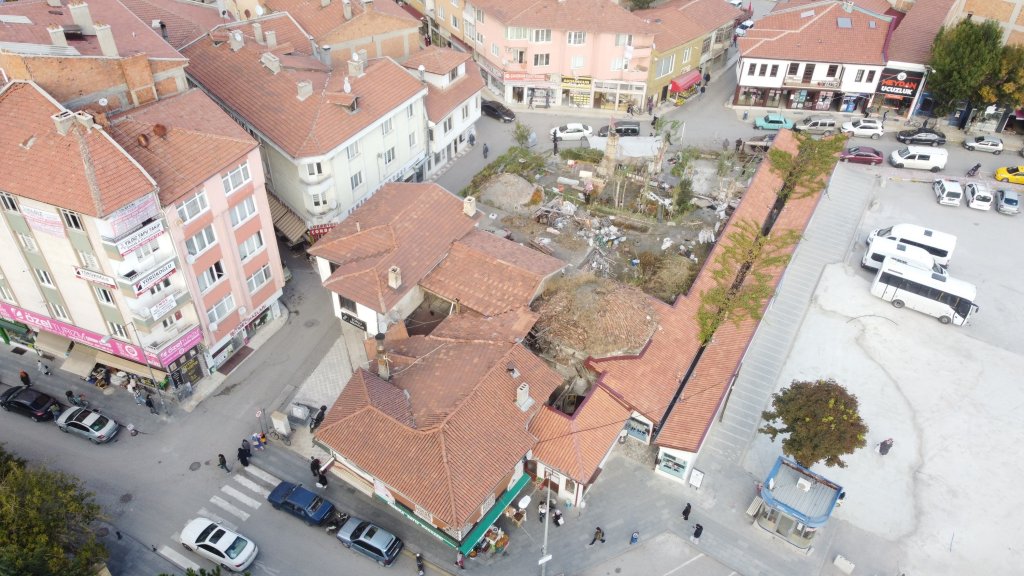 Tarihi Çorum Meydanı’na adım adım