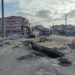 Belediye, Akpınar Caddesi’ni asfaltlıyor