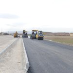 Belediye, Akpınar Caddesi’ni asfaltlıyor