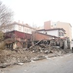 Tehlike Arz Eden Metruk Bina Yıkıldı