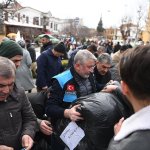 Çorumlular, kardeşlerine sahip çıkıyor