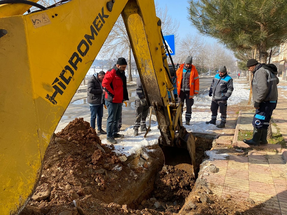 Belediye ekiplerinin bir bölümü Afşin’den döndü 