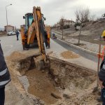 Belediye ekipleri kayıp kaçağa geçit vermiyor