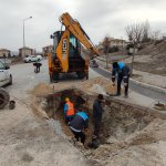 Belediye ekipleri kayıp kaçağa geçit vermiyor