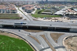 Akşemseddin Kavşağı trafiğe açıldı 