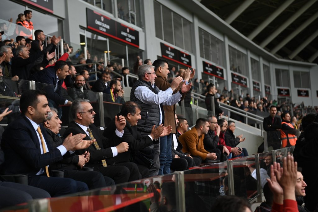 Başkan Aşgın’dan Çorum FK taraftarına davet