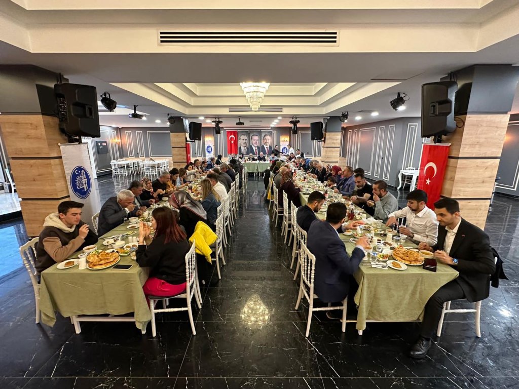 Başkan Aşgın, muhtarlarla iftarda buluştu
