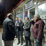 Belediyeden teravih sonrası salep ikramı 