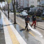 Caddelerde bayram temizliği