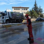 Caddelerde bayram temizliği