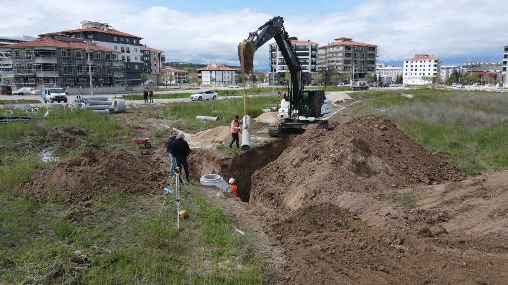 Belediye, altyapı çalışmalarında hız kesmiyor