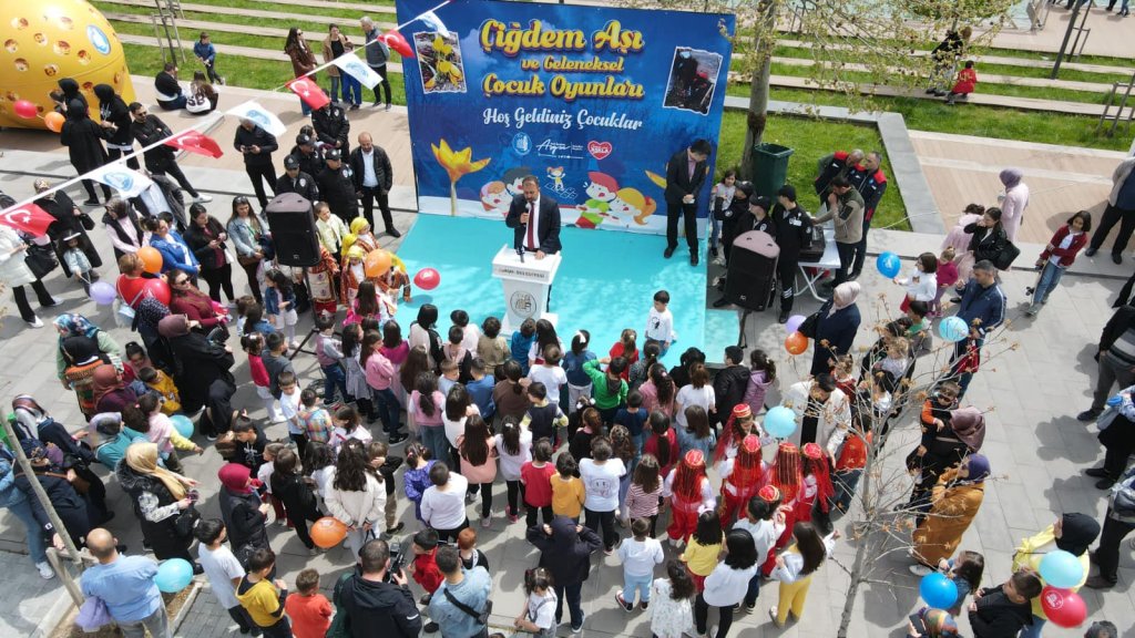 Çiğdem aşı geleneği yaşatıldı