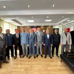 Veteriner hekime geçmiş olsun ziyareti