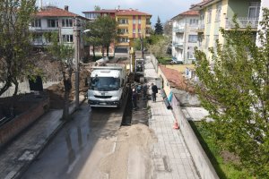 Belediye, yağmursuyu hattı çalışmalarını tam gaz sürdürüyor