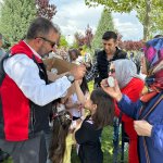 Belediye, 7 farklı noktada hedik dağıttı