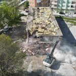 Eski Kız İmam Hatip Lisesi binası yıkıldı