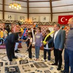 Depremzede çocuklar, festivalde gönüllerince eğlendi