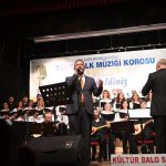 Türk Halk Müziği konserinde salon dolup taştı