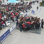 Taraftar maçı dev ekrandan izledi 