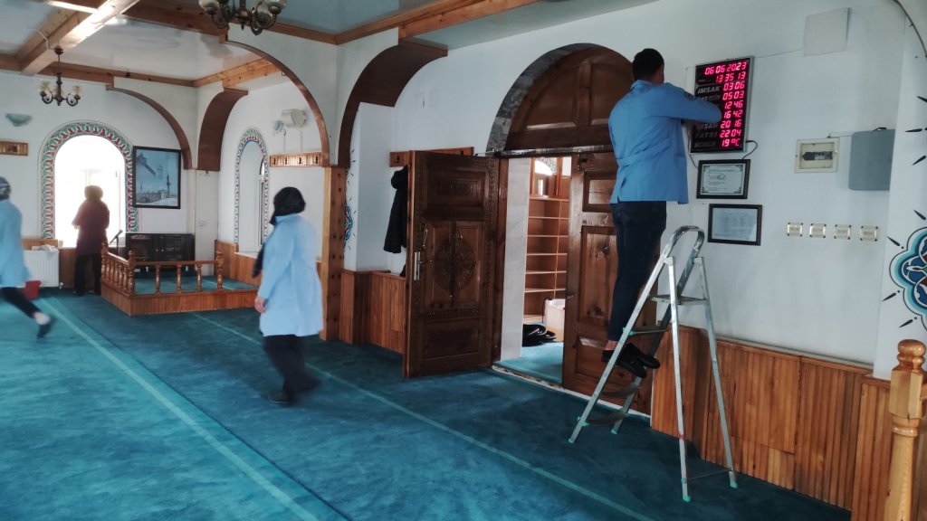 Belediye, ibadethanelerin temizliğine devam ediyor