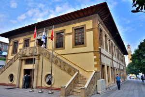 Eski Belediye Binası kütüphane oluyor