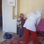 Ev temizliği hizmetiyle yaşlıların yüzü gülüyor