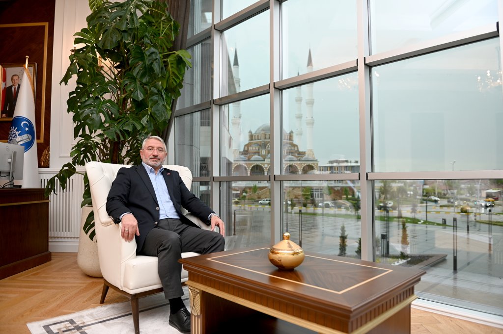 “Bayram, hayırlara vesile olsun”