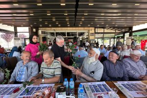 Başkan Aşgın, huzurevi sakinleriyle kahvaltıda buluştu