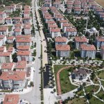 Yenilenen Bişkek Caddesi asfaltla buluştu