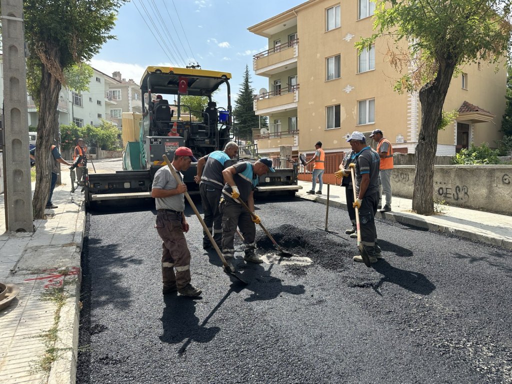 Bahçelievler Mahallesi’nde asfalt seferberliği