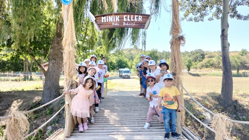 Minik Eller Hobi Bahçesi'nde doğayla buluştular