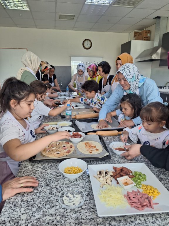 Minik Şefler Mutfakta