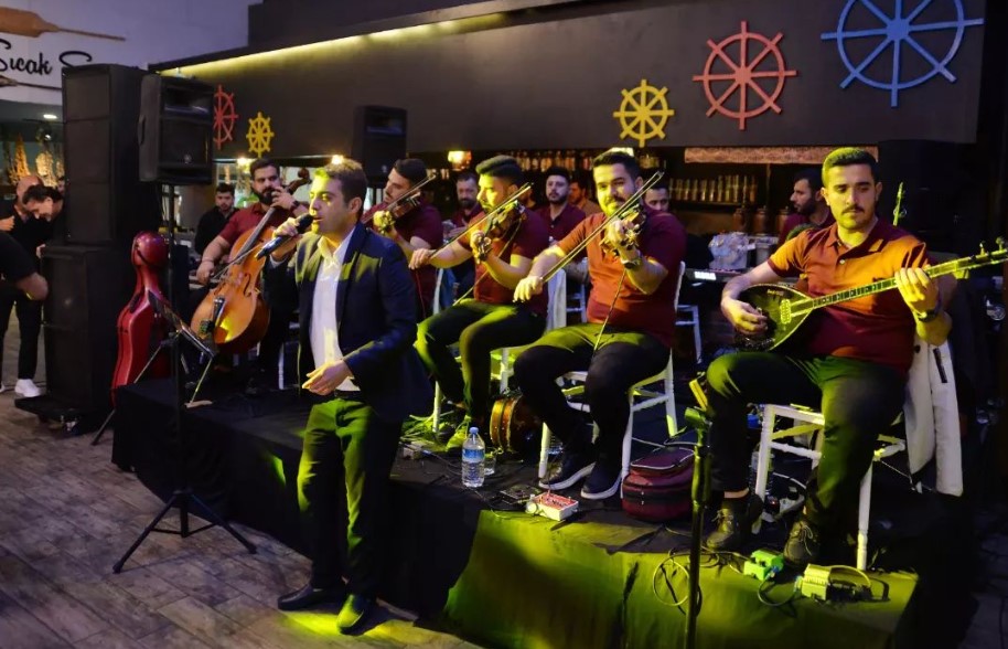 Millet Bahçesi'nde “Sıra Gecesi” 