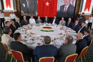 Vali Mustafa Çiftçi’ye veda yemeği 