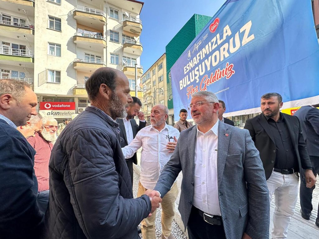 Başkan Aşgın, toplumun tüm kesimleriyle bir araya geliyor