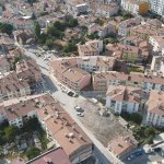 Belediye, yeni yollar için kamulaştırdığı yerleri yıkıyor