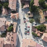 Belediye, yeni yollar için kamulaştırdığı yerleri yıkıyor