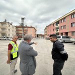 Belediye, yeni yollar için kamulaştırdığı yerleri yıkıyor