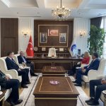 Başkan Aşgın’a milli takım forması