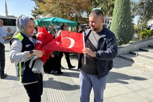 Belediye Çorum’u bayraklarla donatıyor