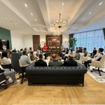 Gençler, Başkan Aşgın’ın öğretmenler gününü kutladı