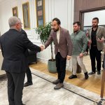 Gençler, Başkan Aşgın’ın öğretmenler gününü kutladı