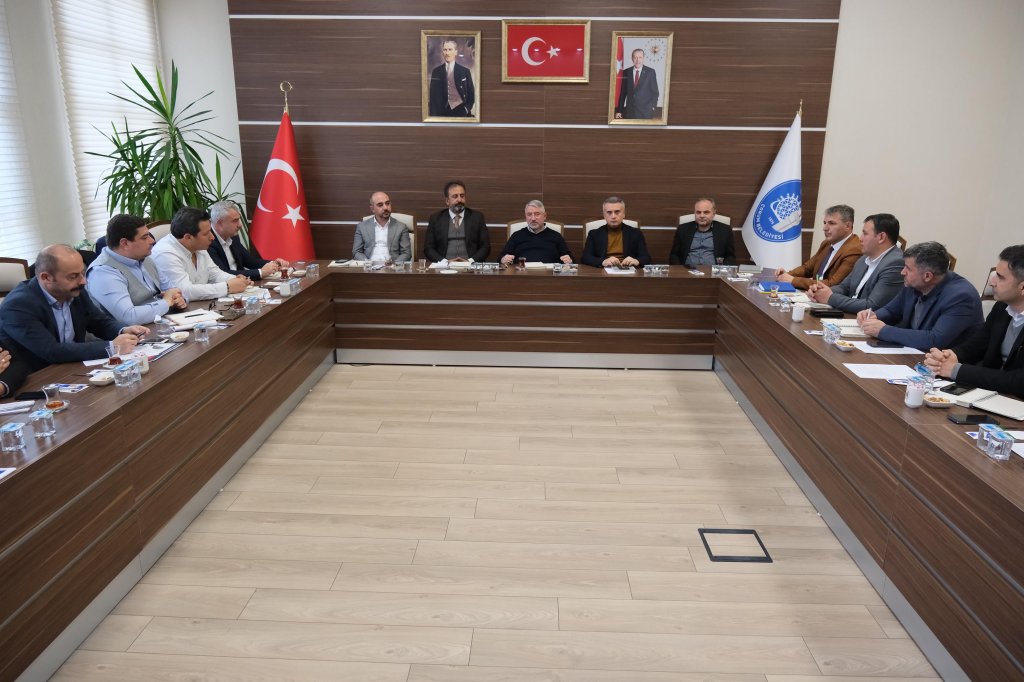 Yeni dönemimizde de Çorum’u dev projelerle buluşturacağız