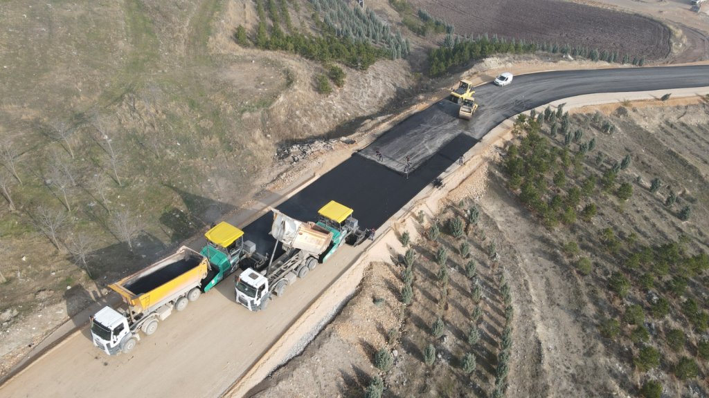 Akkent’e yeni giriş yolu açıldı