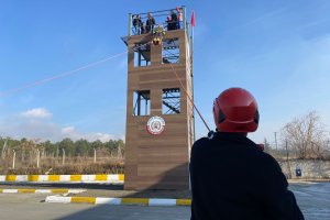 Çorum İtfaiyesi’nden üniversite öğrencilerine eğitim