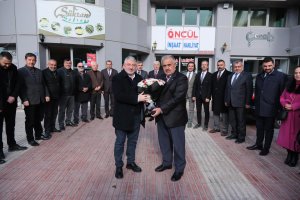 İlk ziyaretini ÇESOB’a yaptı