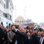 Belediye personeli Başkan Aşgın’ı karşıladı