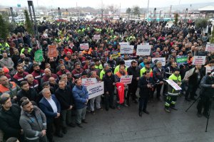 Belediye personeli Başkan Aşgın’ı karşıladı