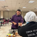 Belediyeden üniversite öğrencilerine çorba ikramı